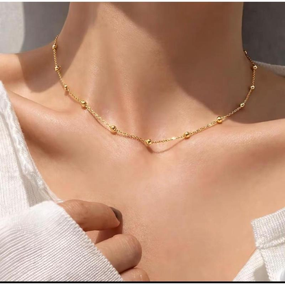 Kit de Collares en Capas – Bolitas y Corazón – Plateado o Dorado